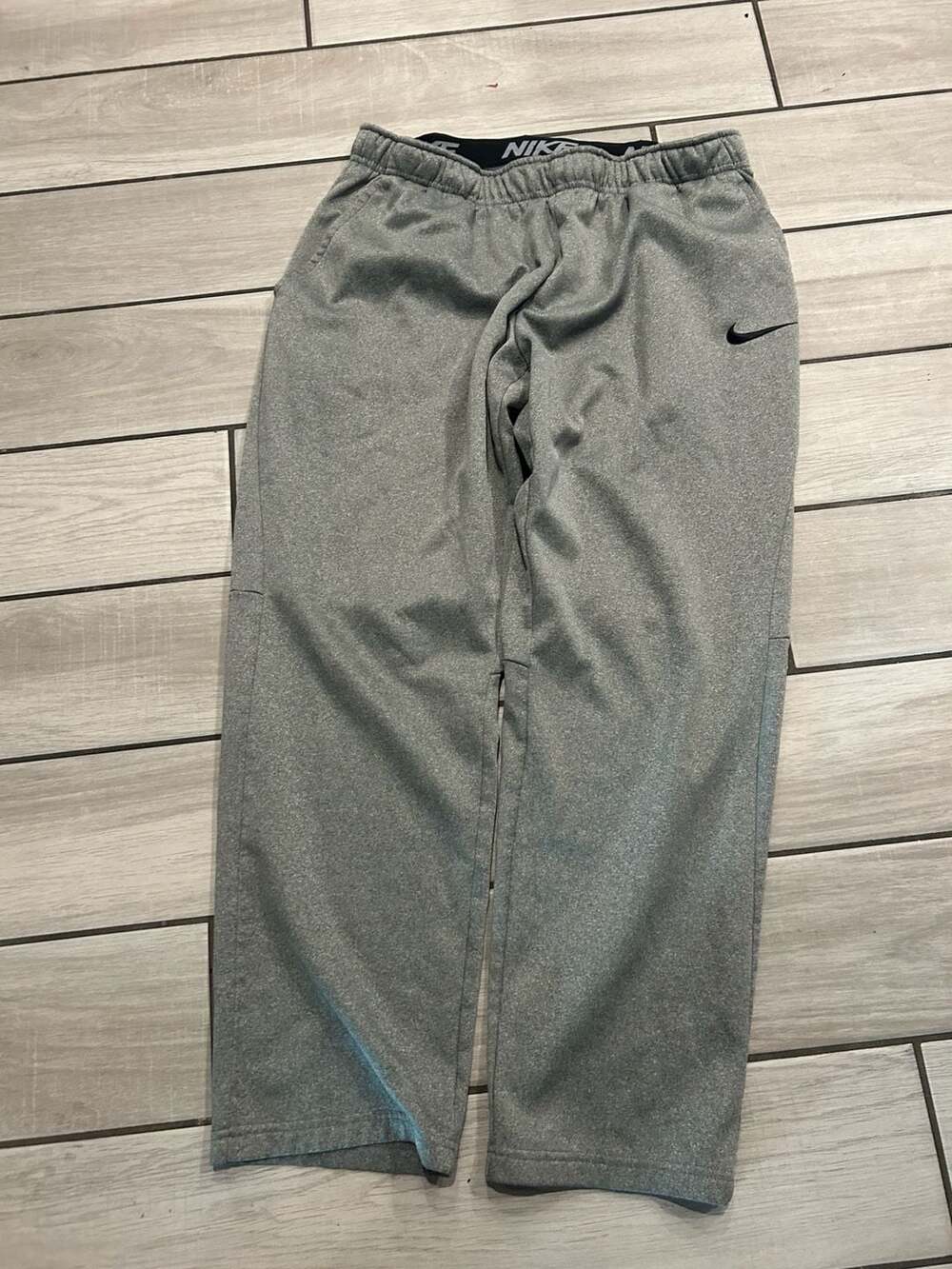 Nike Dri-Fit Sweatpants Size XL Gray Fleece Lined Track Pants